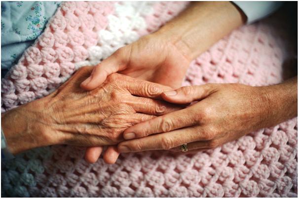 Assegni di cura per anziani non autosufficienti