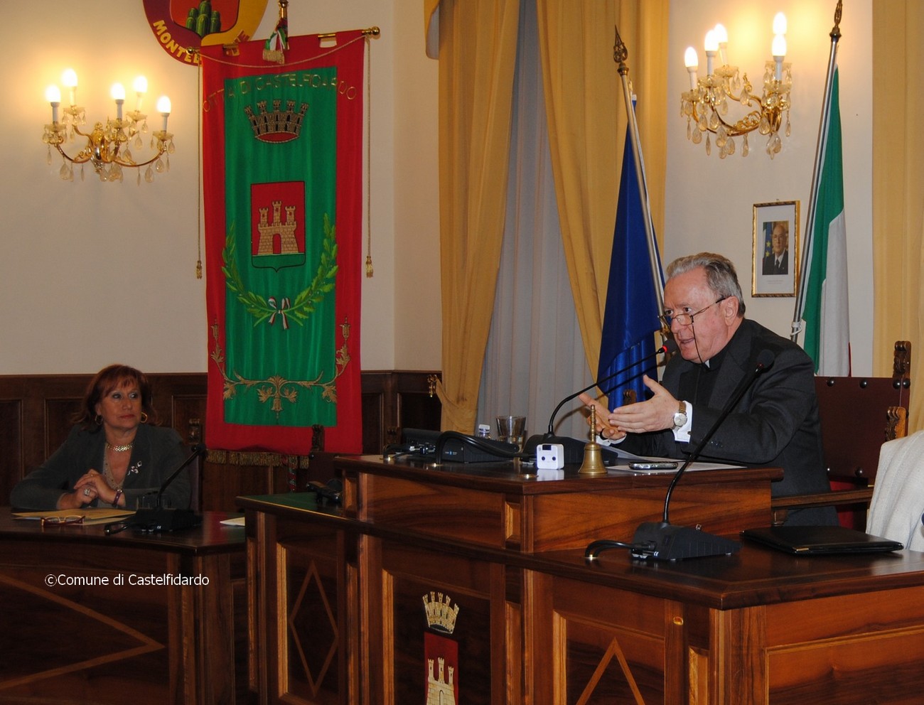 Mons. Tonucci illumina l’Agorà