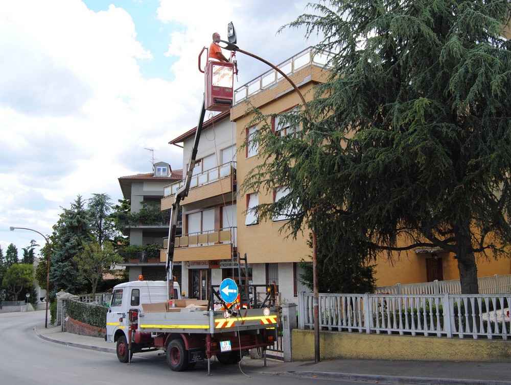 Illuminazione pubblica, riqualificazione in corso