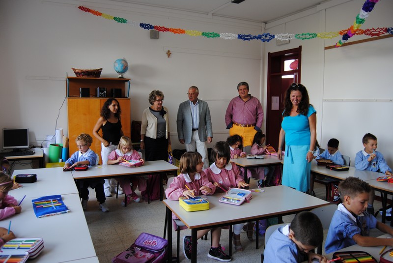Primo giorno di scuola sindaco e assessore tra i banchi