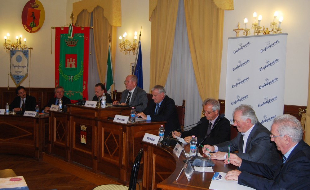 16.000 fisarmoniche l`anno: il 95% ai mercati esteri