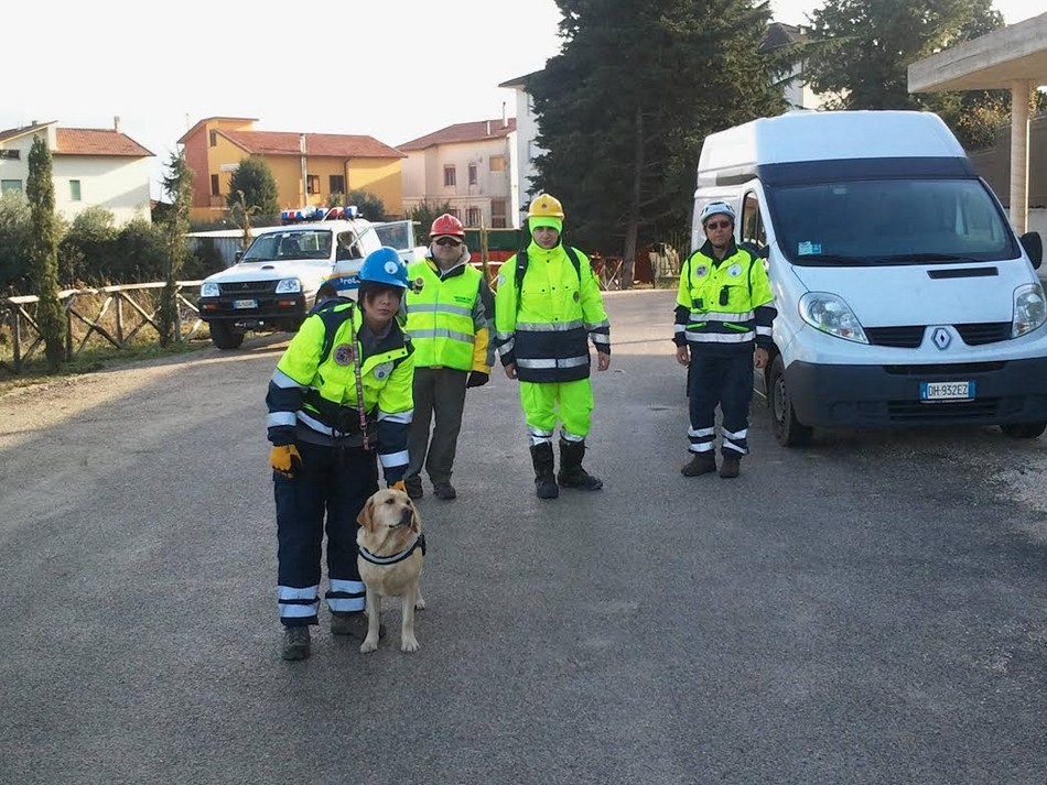 Ricerca dispersi, simulazione con gruppi cinofili