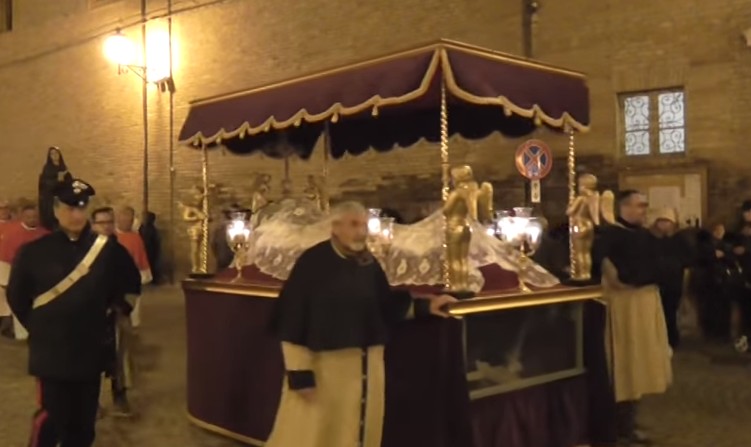 Venerdì santo, processione del Cristo morto