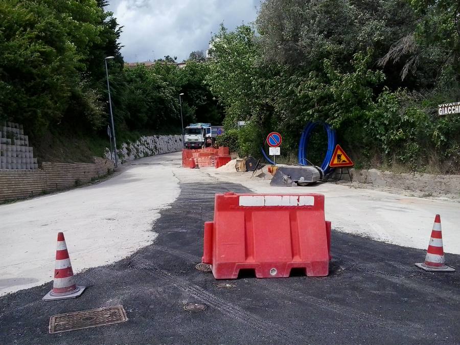 Lavori in corso in via Cardona e Cilea